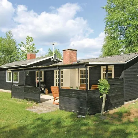 Σπίτι διακοπών Pet Friendly In With Kitchen Hals